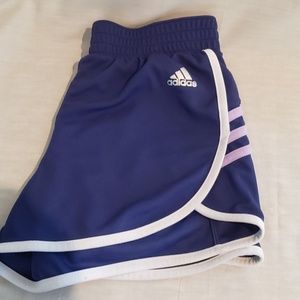 Size L Girls Nike Shorts